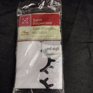 White Satin Pillowcase "Good Night"